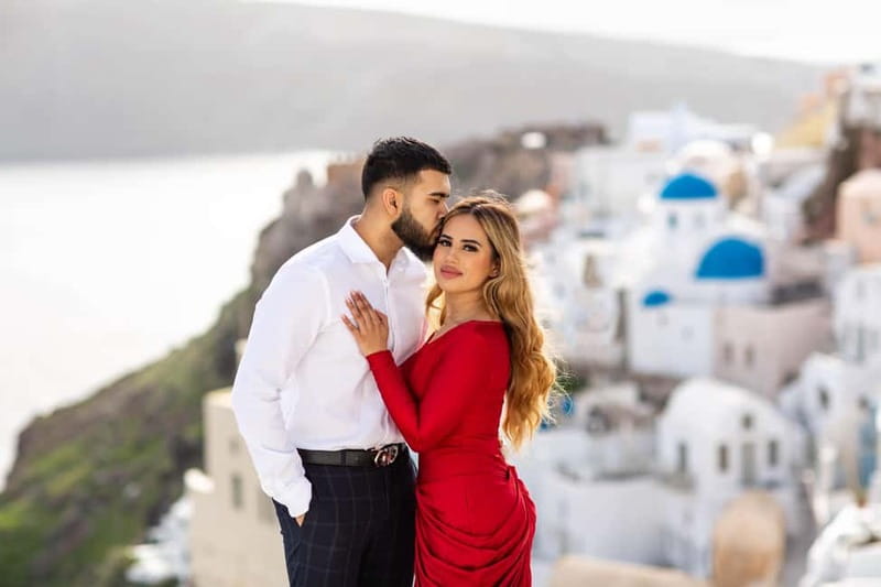 Santorini: Photo Tour With Professional Photographer - Should you book this Santorini photo tour?