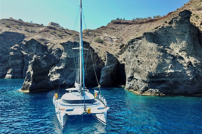 Santorini: Premium Small-Group Catamaran Cruise with Food/Drinks - Pickup, Timing, and the Flow of a 4–6 Hour Day