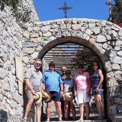 Santorini: Private 5-Hour Hidden Gems Experience - Akrotiri Excavations: Volcanic Ash and Europe’s Earliest Urban Life