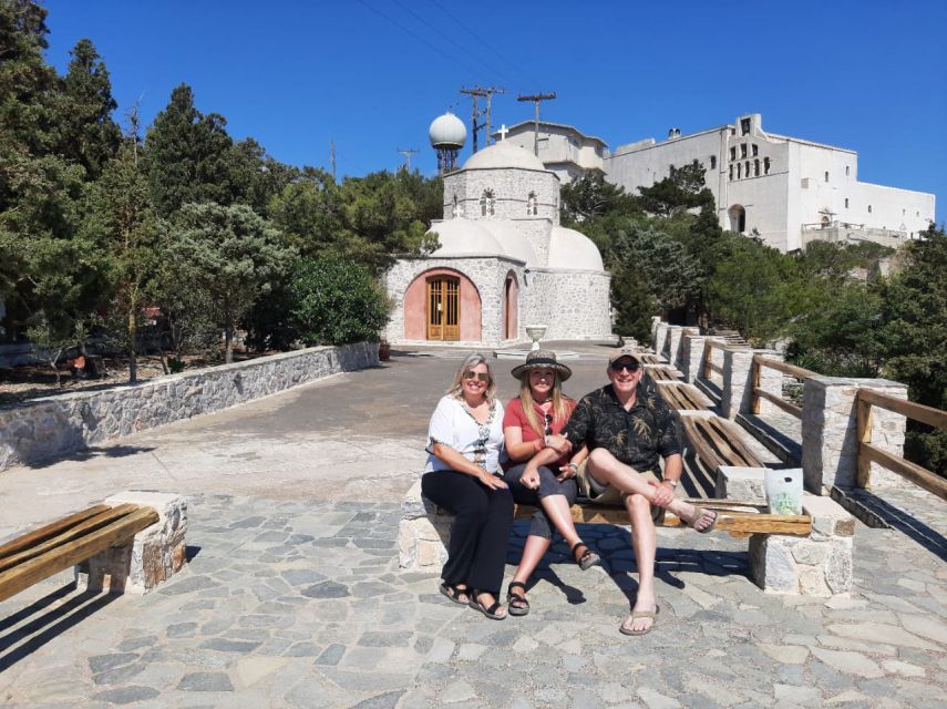 Santorini: Private 5-Hour Hidden Gems Experience - Argyros Estate Winery: Four Wines, Indigenous Grapes, and Real Vineyard Scale