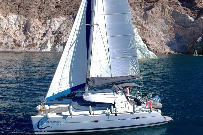 Santorini: Private All-In Catamaran Cruise (Food&Drinks) - Vlychada to the caldera: the setup that makes the day feel easy