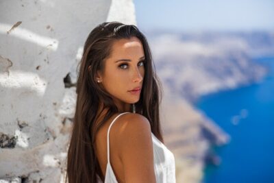 Santorini Private Casual Photoshoot in Oia and Imerovigli - The meeting point routine: quick, clear, low-stress