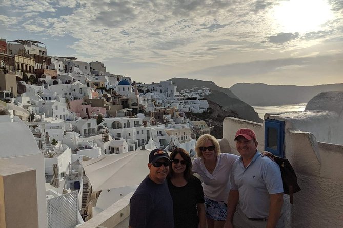 Santorini Private Custom Tour 6 - Hours - Red Beach and Akrotiri: volcano drama and prehistoric scale