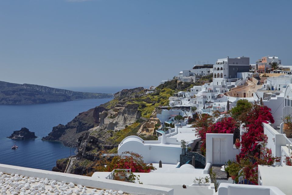 Santorini: Private Day Tour with Guide - Akrotiri: The Prehistoric Settlement That Makes Santorini Feel Older