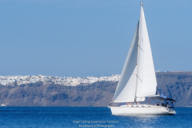 Santorini Private Daytime Sailing Tour with Meal, Drinks &Transfer included - Red Beach: a short photo stop that keeps the day balanced