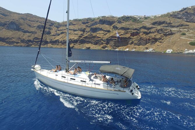 Santorini Private Daytime Sailing Tour with Meal, Drinks &Transfer included - Who this private Santorini sailing tour suits best