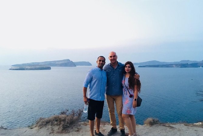 Santorini Private Driver: Explore Santorini - Port & Hotel Pickup - Private pickup on Santorini: how you get from hotel or cruise to the road