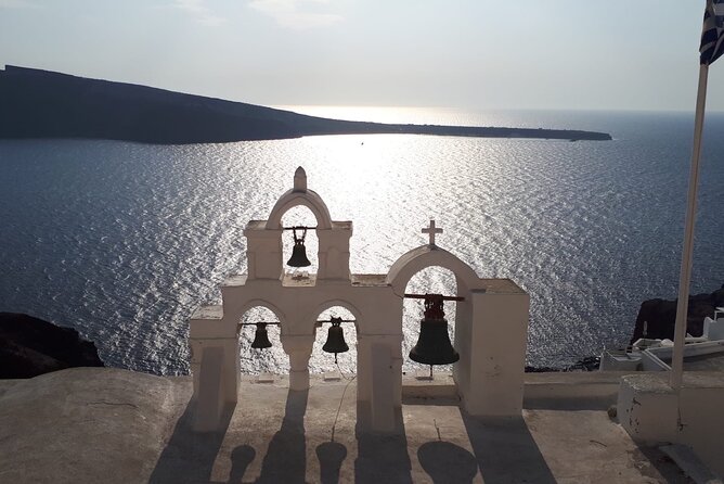 Santorini Private Half-Day Sightseeing Tour - Megalochori’s traditional streets: calmer Santorini, pirate-flavored stories