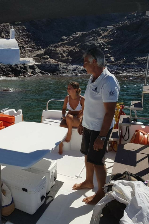 Santorini: Private Motorboat Cruise and Volcano Hike - Ammoudi passing by: ending the day with an easy visual landing