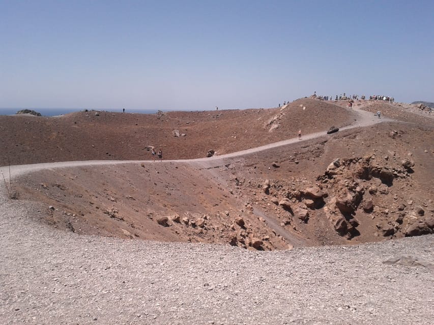 Santorini: Private Motorboat Cruise and Volcano Hike - Why the Santorini volcano cruise feels different from the usual tour