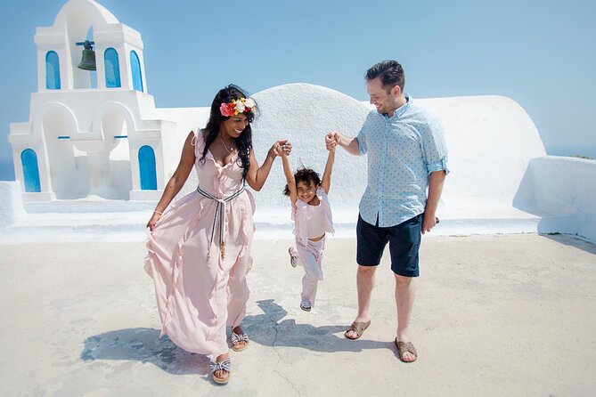 Santorini Private One Hour Photoshoot - How the Photographer Directs Poses (and What to Expect in the Shot List)