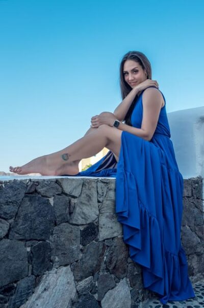 Santorini: Private Photo Shoot with a Professional … - Starting at Foodini Oia, then a quick warm-up