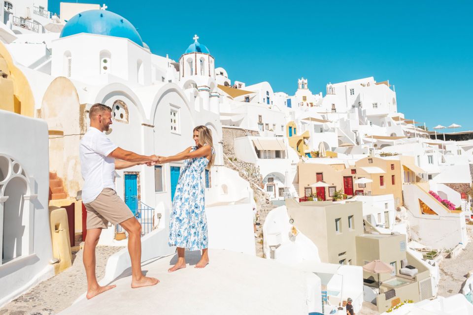 Santorini Private Photoshoot - Hidden Photospots: How Small Detours Make Big Differences