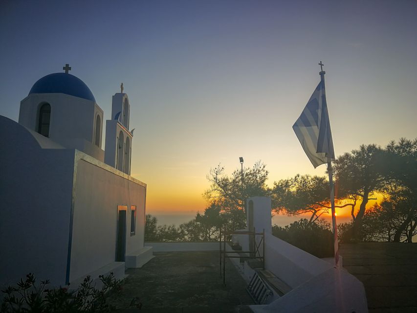 Santorini: Private Sunrise Tour with Breakfast and Oia Visit - Oia Before the Masses: Strolling When the Town Still Feels Yours