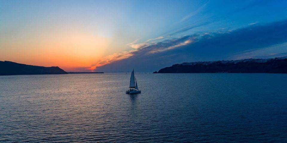 Santorini: Private Sunset Cruise with Dinner and Drinks - Key Moments That Make This Cruise Worth It