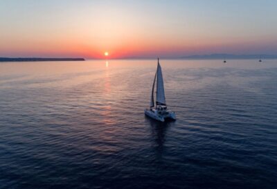 Santorini: Private Sunset Cruise with Dinner and Drinks - Thirassia Island Views: Seeing Santorini’s Volcano From Another Angle