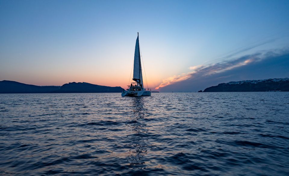 Santorini: Private Sunset Cruise with Dinner and Drinks - Who This Cruise Is Best For on Santorini