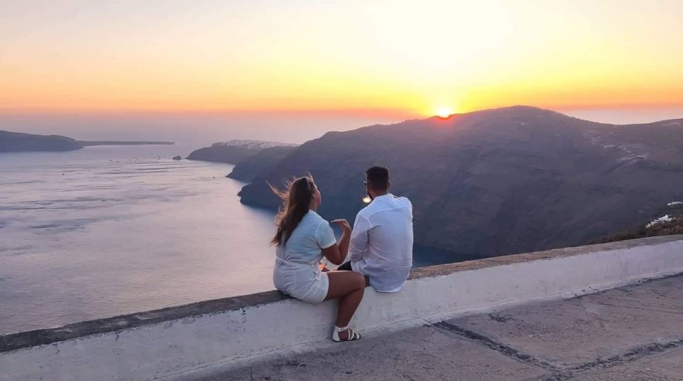 Santorini: Private Sunset Tour with Picnic & Transfer - Golden hour planning that actually feels private