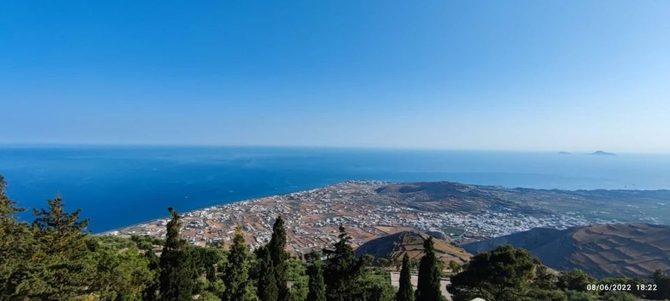 Santorini: Private Sunset Tour with Picnic & Transfer - Should you book this Santorini private sunset picnic tour?