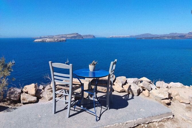 Santorini Private Tour Highlights 6h for Groups and Families - Pyrgos: the hilltop capital vibe