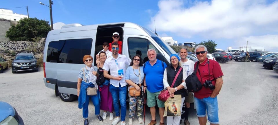 Santorini: Private Tour in Spanish with Local Guide - Oia Break Time and the Sunset Angle You Actually Need