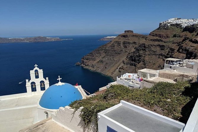 Santorini Private Tour With Food Experience - Red Beach: volcanic color with a fast photo window