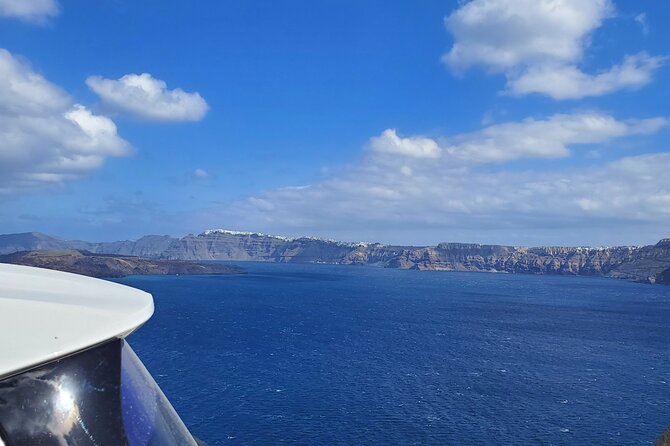 Santorini: Private Transfer from Airport/Port - Comfort and Practical Perks: AC, WiFi, and a Clean Car