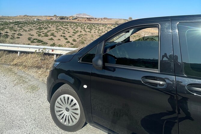 Santorini Private Transfers : From-to Airport/Port or Hotel - The most praised parts that matter on arrival day