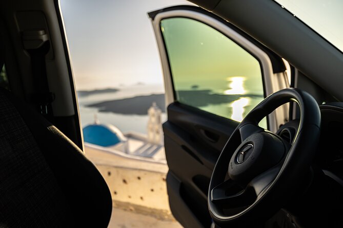 Santorini: Private Transfers To / From the Airport (JTR) - Local driver insights: what you can ask during a short transfer