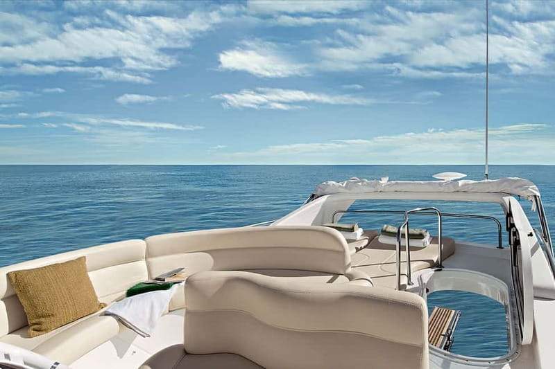 Santorini: Private Yacht Experience of Timeless Elegance - Drinks, Snacks, and the End-of-Cruise Toast