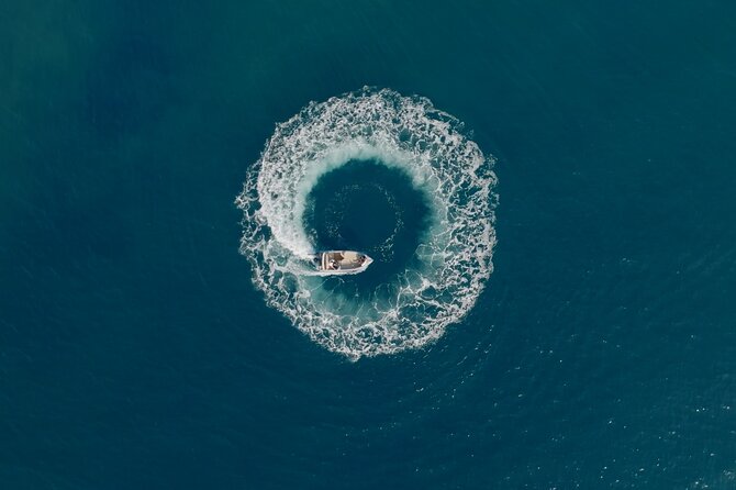 Santorini Rent a Boat - License free private cruise - Offshore tie-offs: the secret sauce of the whole day
