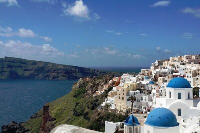 Santorini Shore Excursion: Private Sightseeing Tour - Oia’s marble lanes: the best place to start with real time
