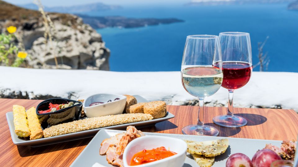 Santorini: Small Group Tour of 3 Local Wineries - Greek Meze-Style Lunch and Tastings: How to Pace Your Sips
