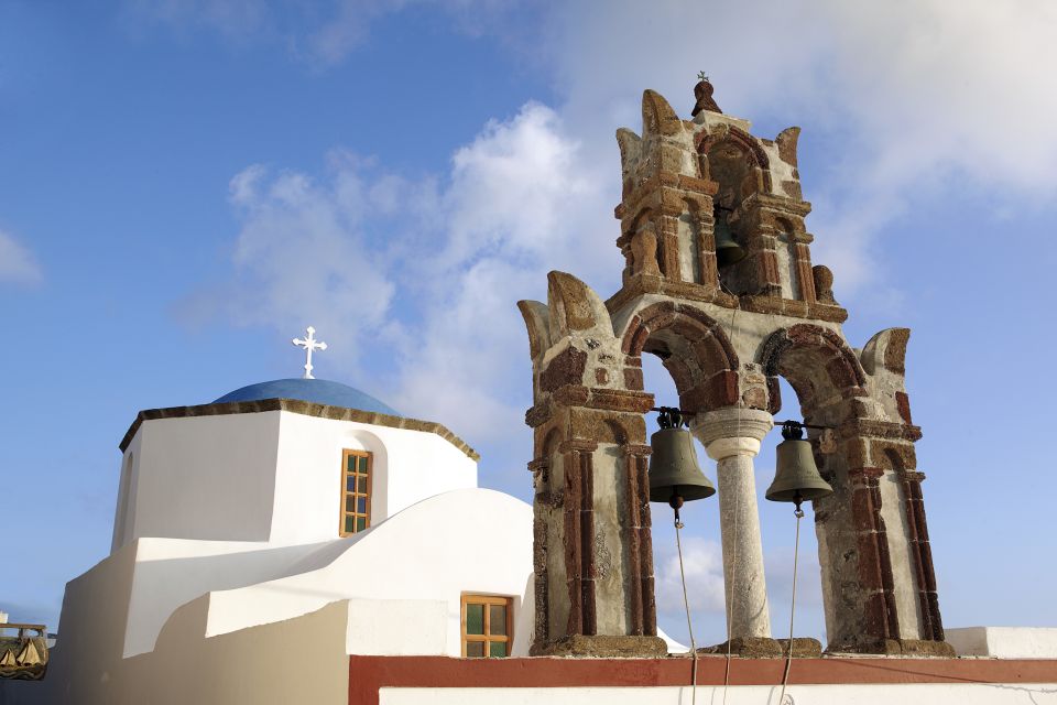 Santorini Small-Group Tour with Wine Tasting & Food Pairing - Lunch with an expert sommelier: wine pairing that actually teaches you something