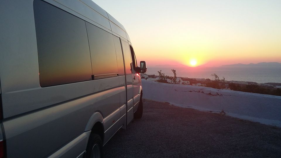 Santorini Sunset Chasing Adventure: Half-Day Private Tour - A 4-hour private sunset plan that actually feels flexible