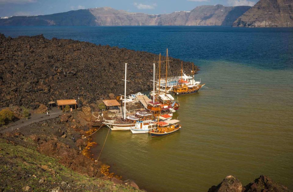 Santorini: Thirassia Islands and Volcano Guided Cruise - A 7-hour Santorini volcano cruise that hits more than just views