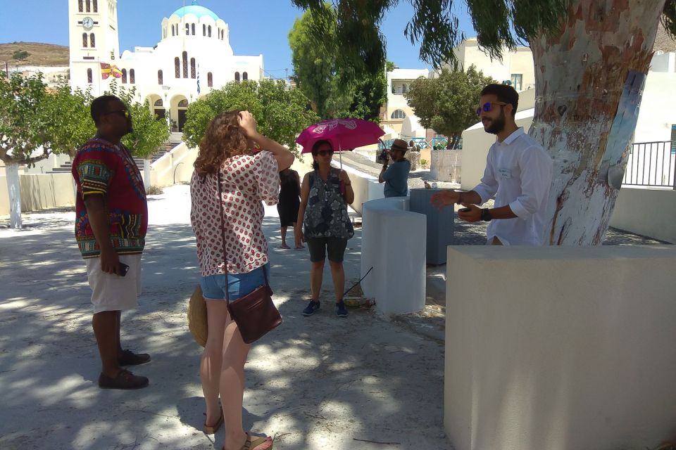 Santorini: Traditional Sightseeing Bus Tour with Oia Sunset - Key highlights