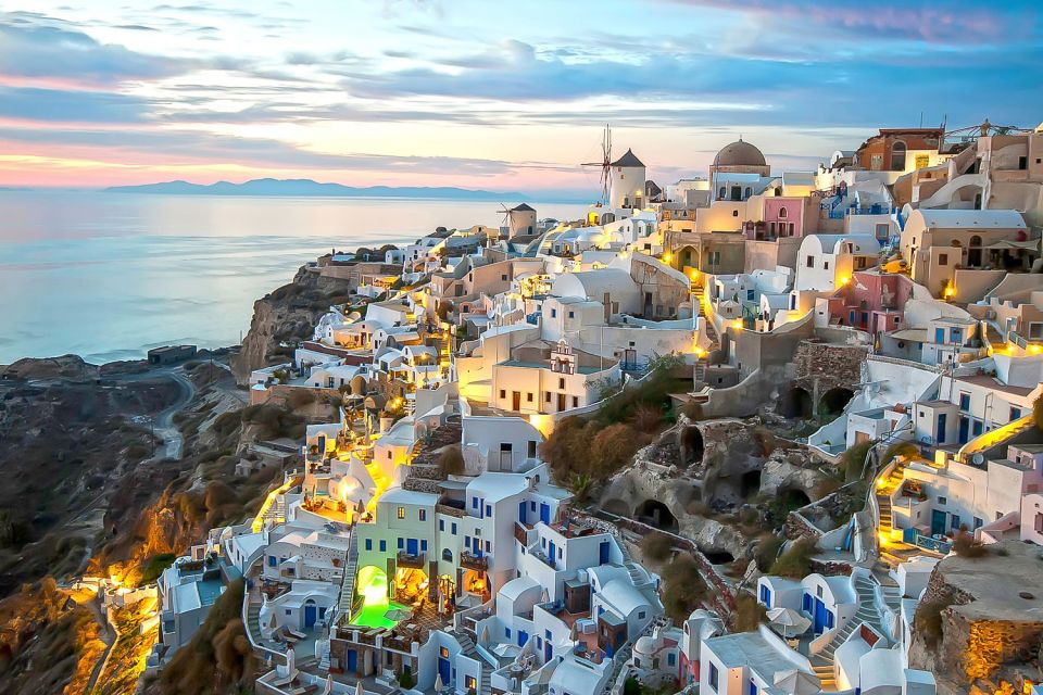 Santorini: Traditional Sightseeing Bus Tour with Oia Sunset - Bus comfort and the drive: why this matters on Santorini