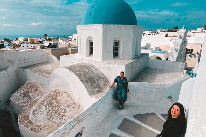 Santorini Unique Experience - Road Tour - Oia’s main street: your best caldera views without delays