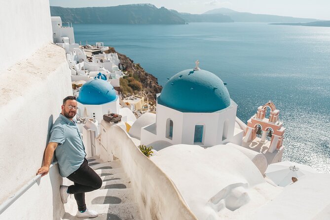Santorini Vacation Photoshoot - Booking timing: why planning about 55 days out helps
