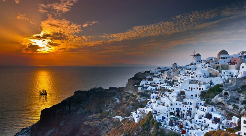 Santorini: Volcanic Sunset Cruise with Dinner - The Sept 21 Ifestia festival fireworks: why it’s special (and what to expect)