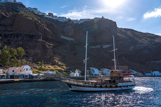 Santorini - Volcano and Hot springs - Boat Comfort: The Restroom and Crew Safety Tone