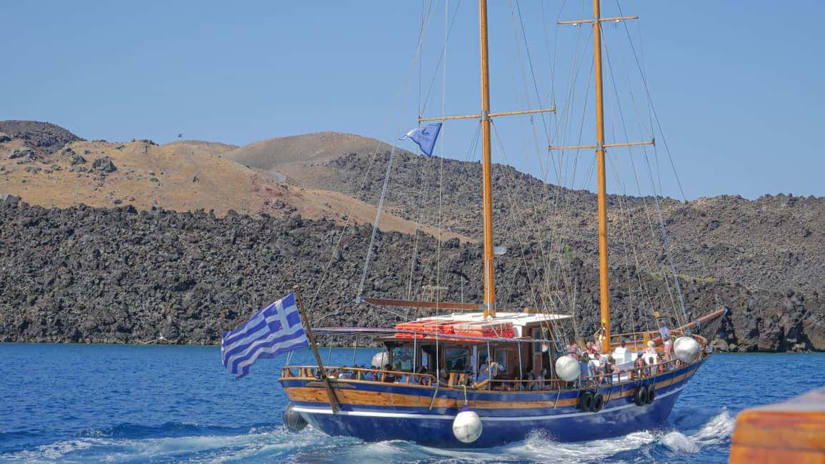 Santorini Volcano, Hot Springs Adventure - Nea Kameni Crater Stop: What the Hike Gives You (and How It Feels)