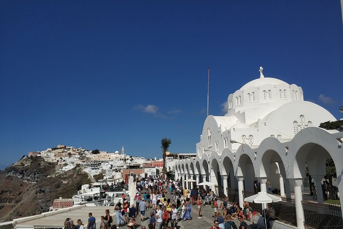 Santorini: Walking Tour of Fira - Saint John the Baptist and the Catholic layer of Fira