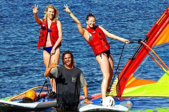 Santorini Windsurfing lessons - Where your Santorini windsurfing lesson actually happens