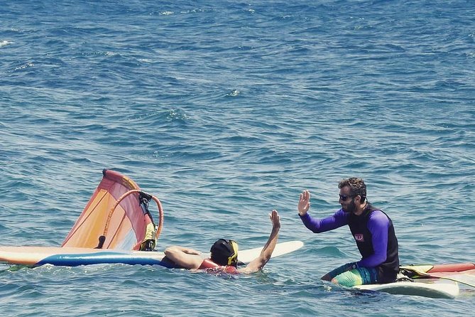 Santorini Windsurfing lessons - Instruction style that gets you moving: theory plus on-water correction
