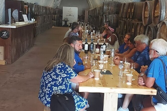 Santorini Wine Tour with sunset in Oia - Timing, group size, and why your day might feel different