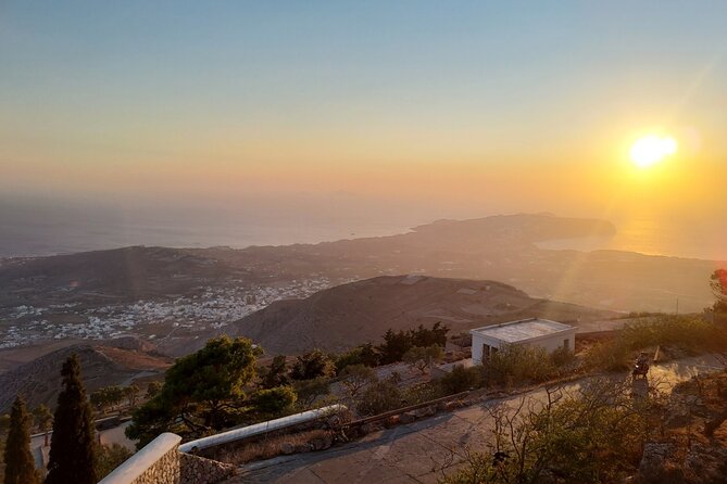 Santorini_Sunset Cheers and Dine - Key things I’d bank on before you go