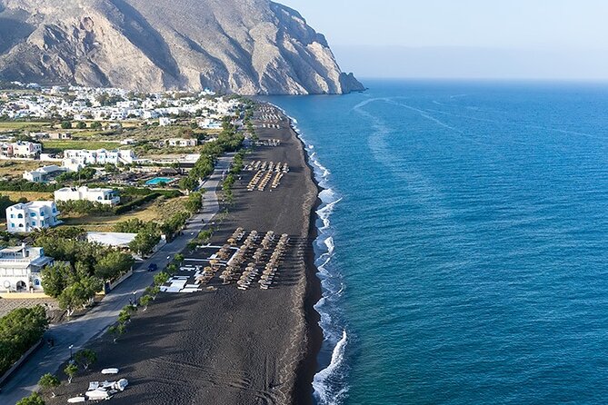 Santorini's Highlights Tour Experience - Kamari black sand: a beach break that keeps the day balanced
