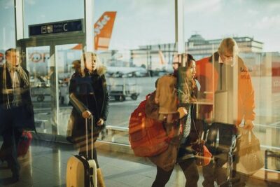 Shared Arrival Transfer: Santorini Airport to Hotel or Cruise Port - Meeting your driver at the airport without guessing